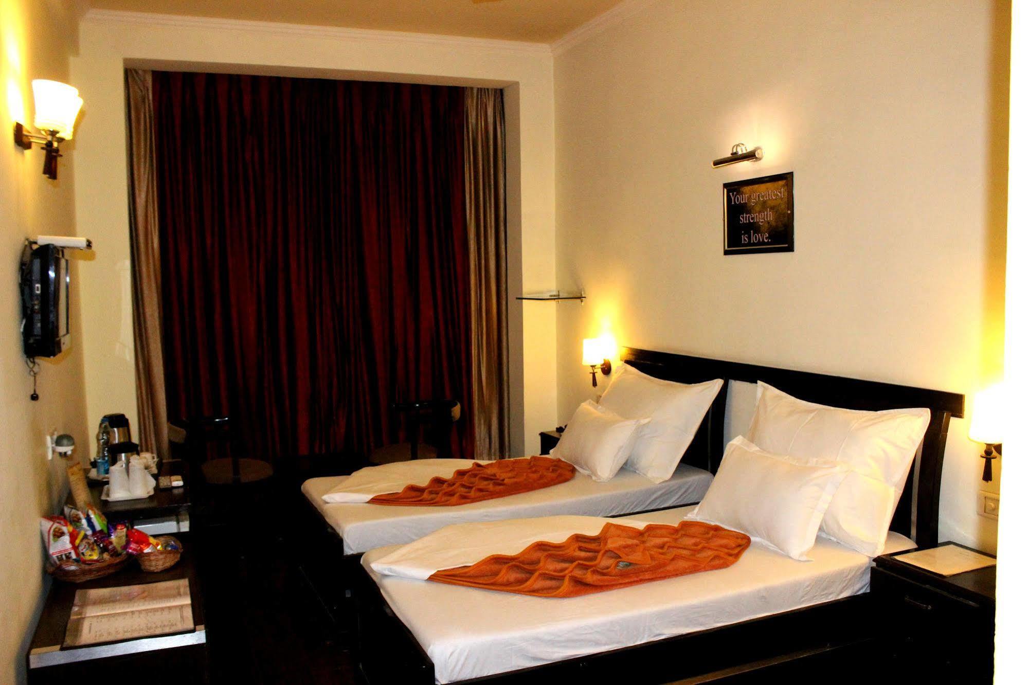 Hotel Hong Kong Inn Amritsar Luaran gambar