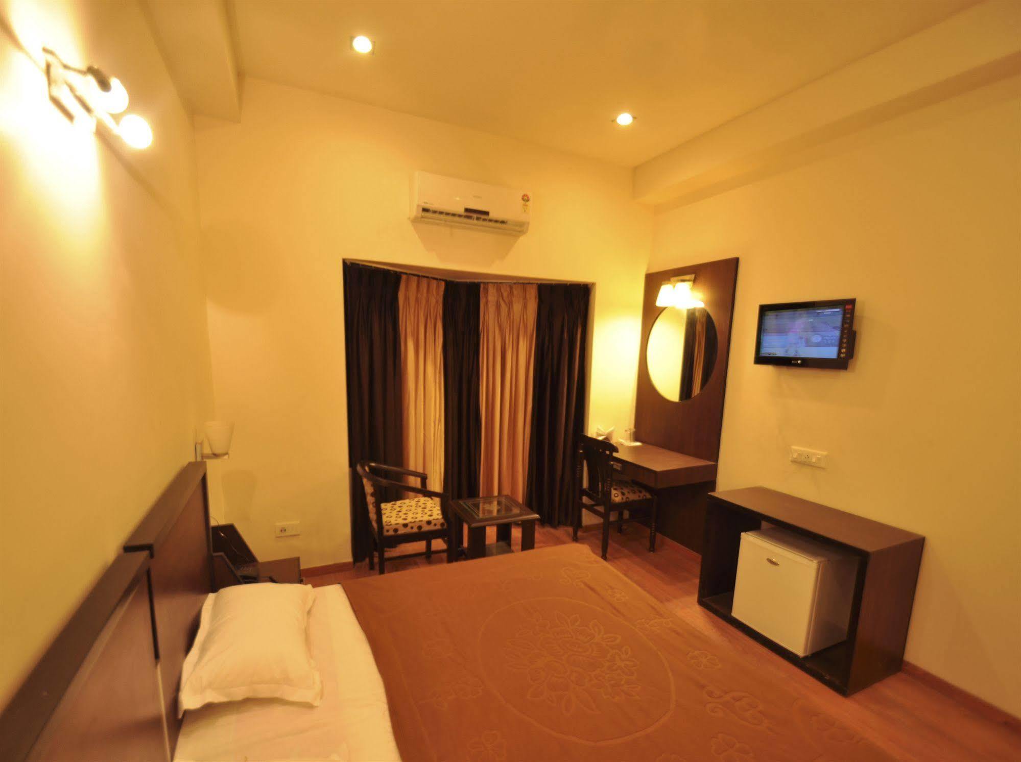Hotel Hong Kong Inn Amritsar Luaran gambar