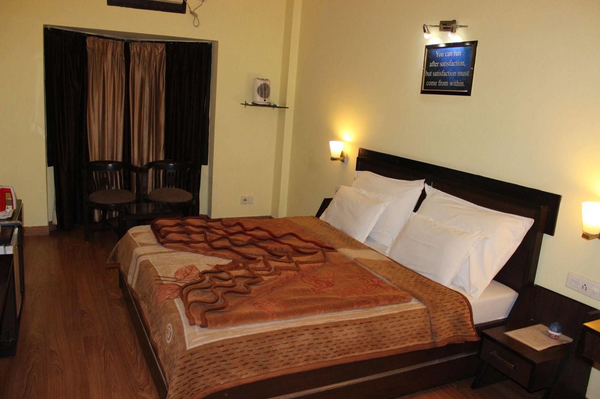 Hotel Hong Kong Inn Amritsar Luaran gambar