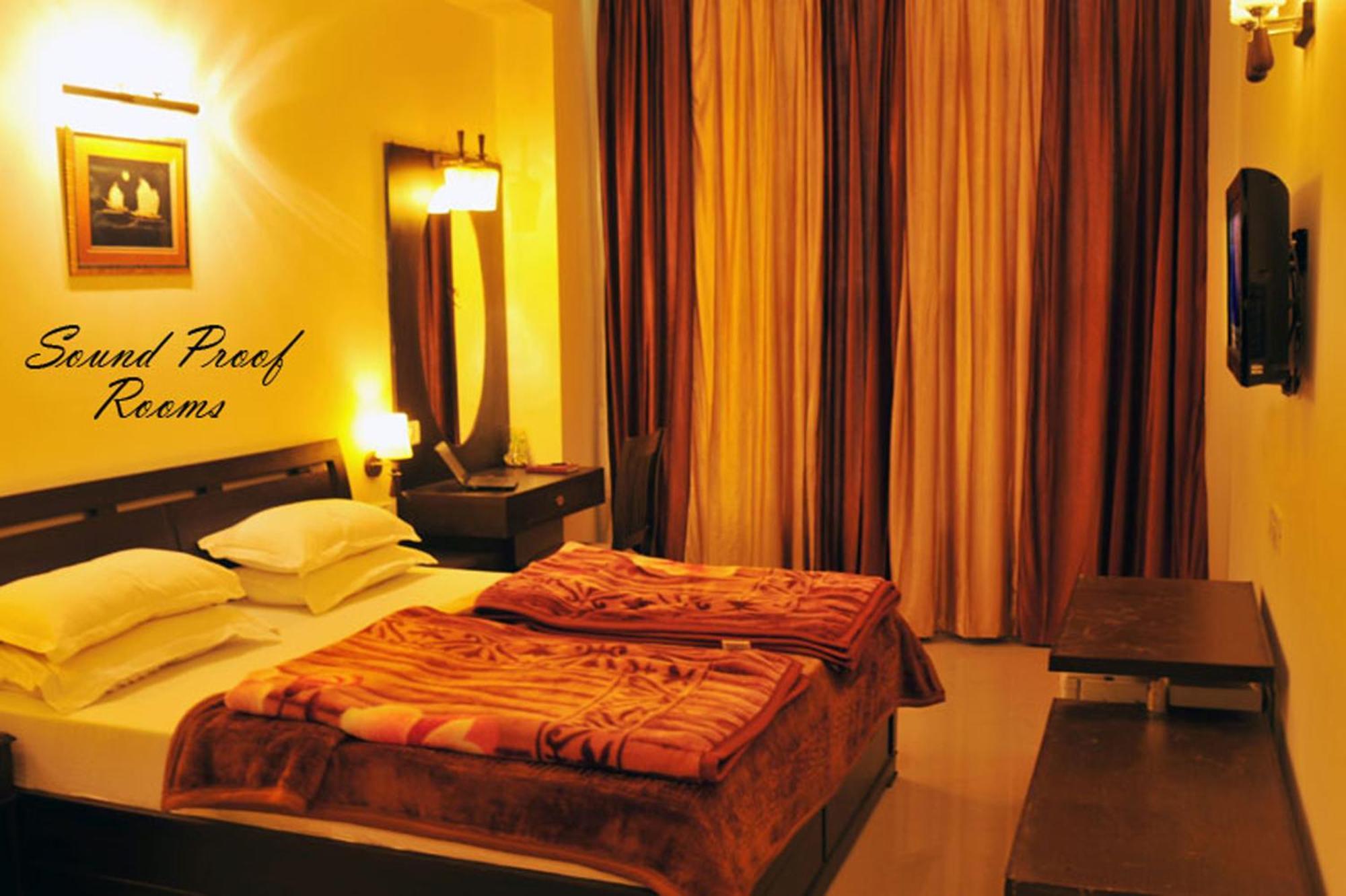 Hotel Hong Kong Inn Amritsar Luaran gambar